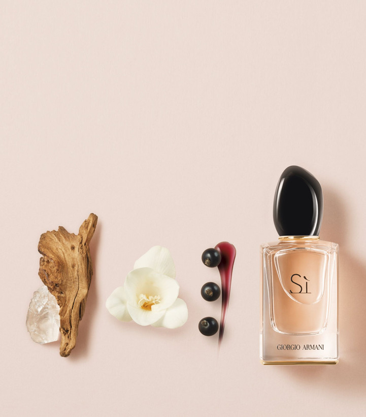 ادکلن زنانه Giorgio Armani Si فراگرنس ورد ای اس