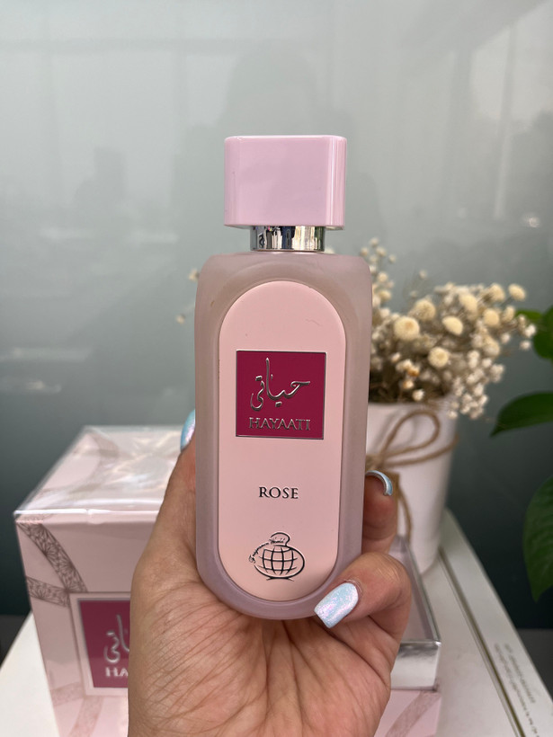 عطر زنانه حیاتی رز مشابه برند الرض الزعفران مدل hayati ros