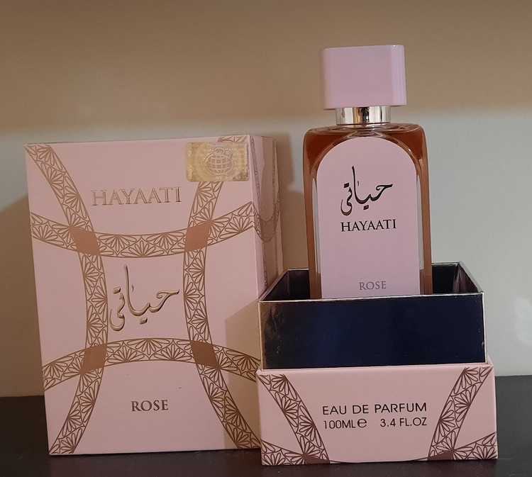 حیاتی رز