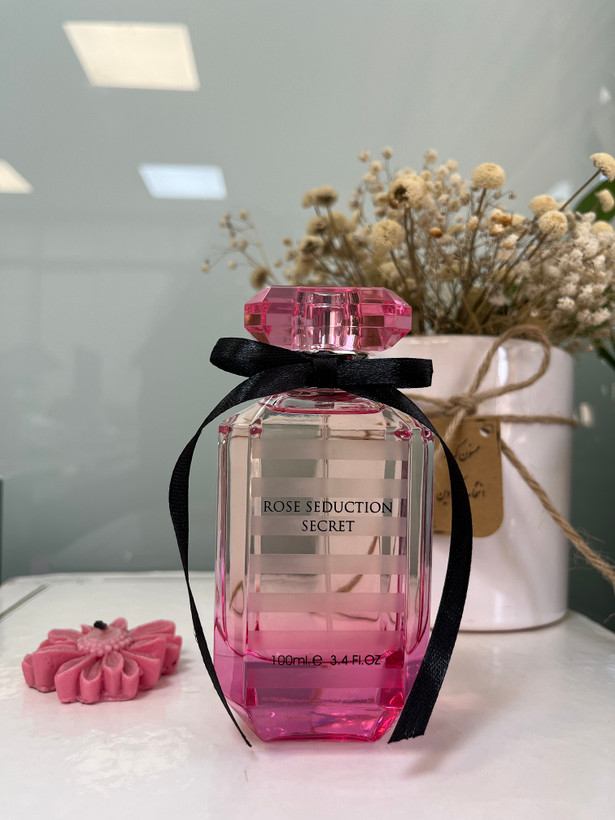 Fragrance World Rose Seduction - Victoria Bombshell