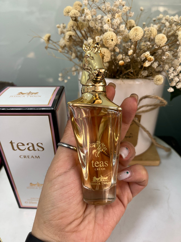 خرید و سفارش ادکلن زنانه ویکتوریا تیس کرم کلود ۲۵میل جسیکاتویین