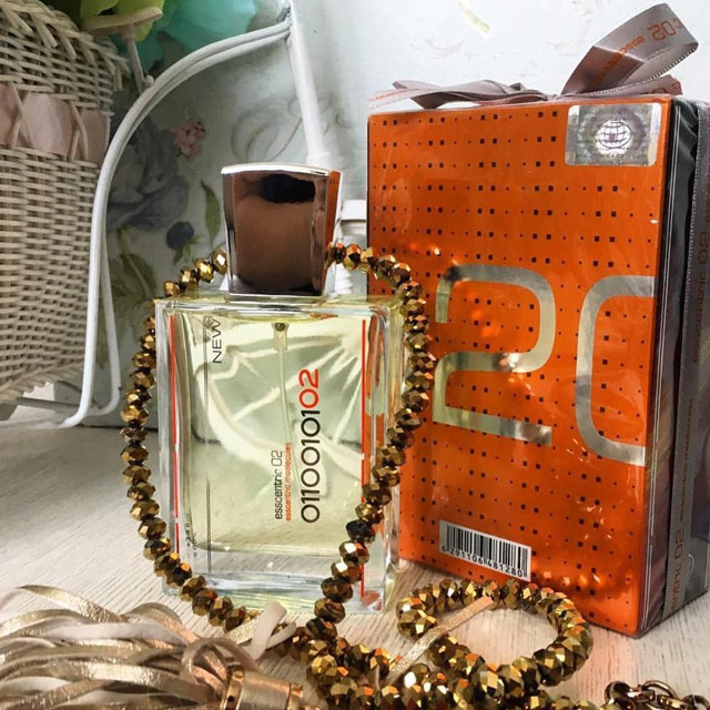 عطر ادکلن ادوپرفیوم همراه با اسپری رایگان اسپرت اسنتریک مولکول 02 فراگرنس ورد (Fragrance Wrold Escentric 02 Escentric Molecules)